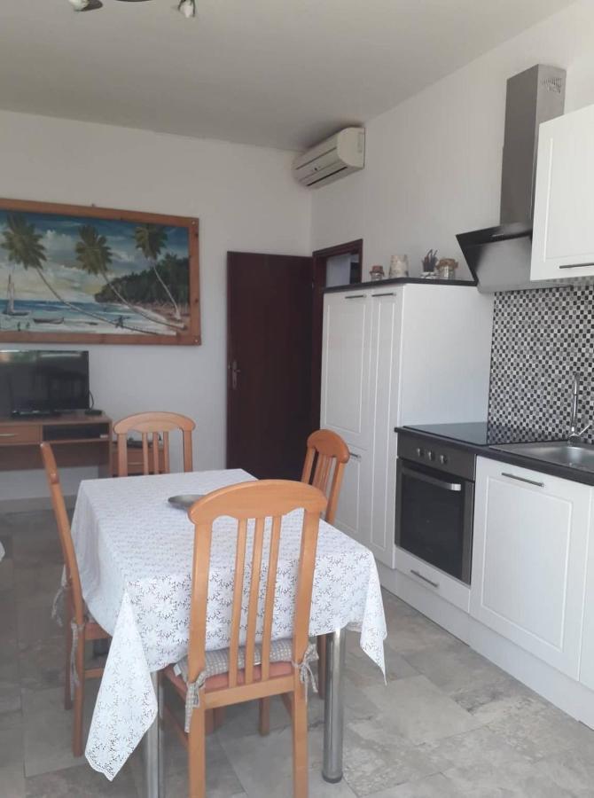 Apartments Senka Orebić Екстериор снимка