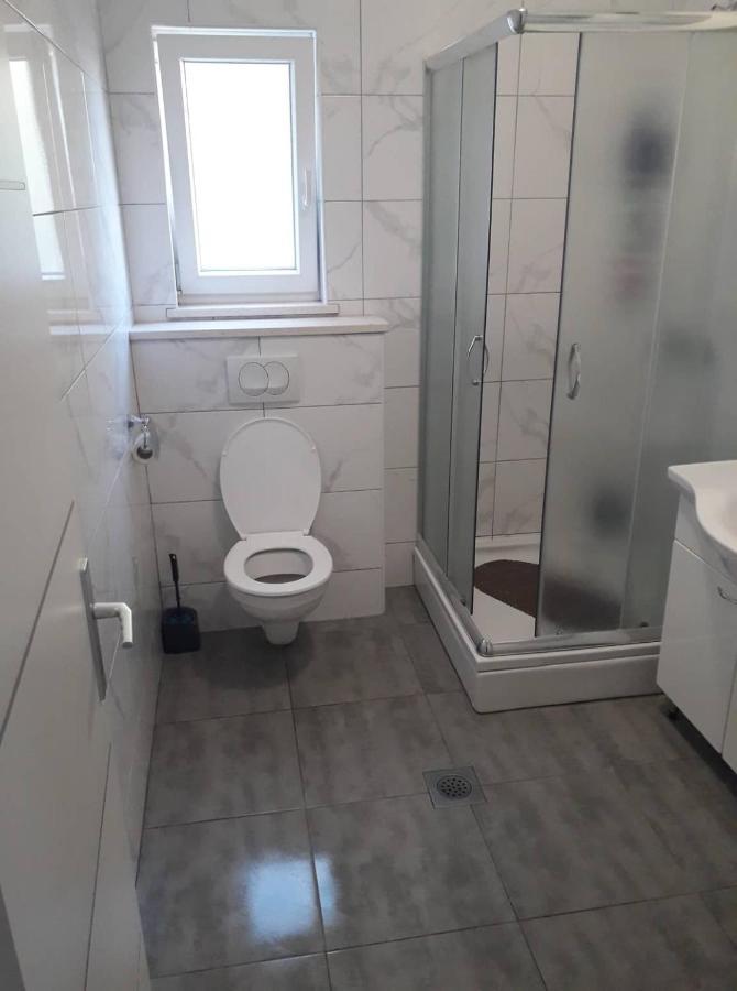 Apartments Senka Orebić Екстериор снимка