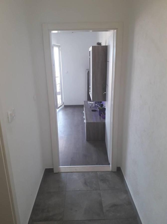 Apartments Senka Orebić Екстериор снимка