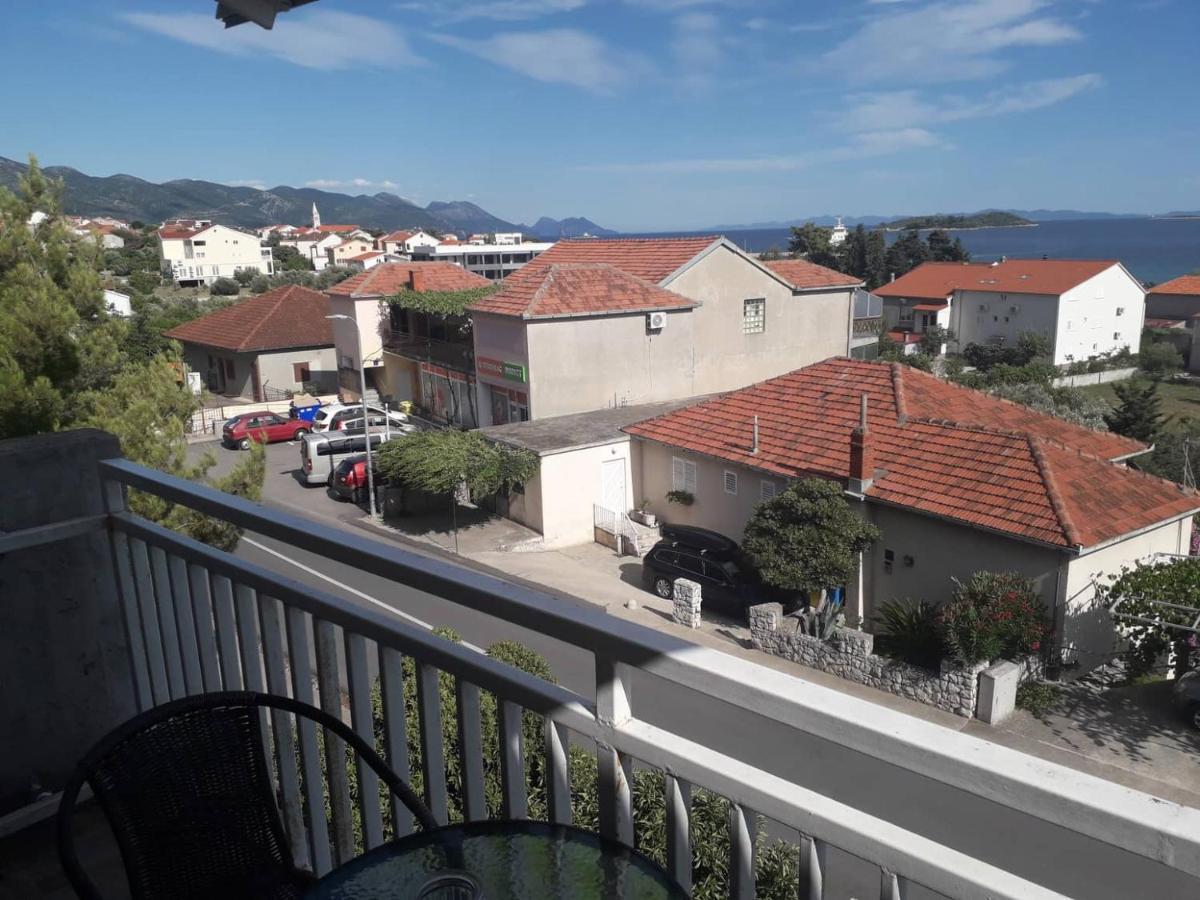 Apartments Senka Orebić Екстериор снимка